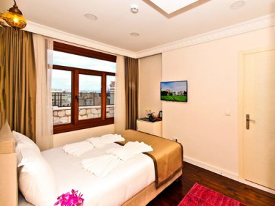 Double Room With Terrace